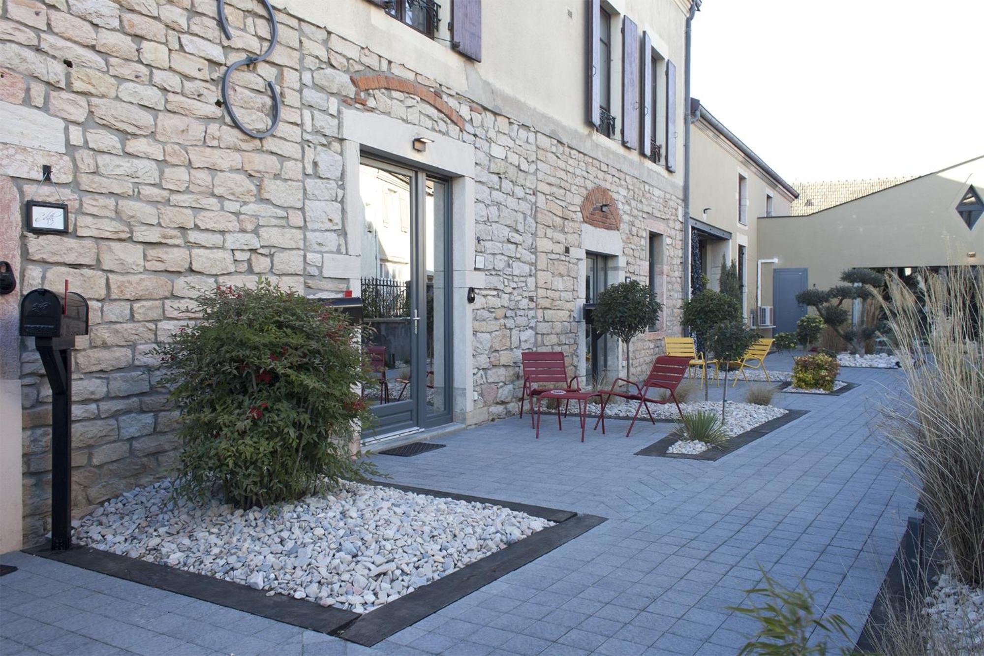 Appart Hotel Eugenie Louhans Dış mekan fotoğraf
